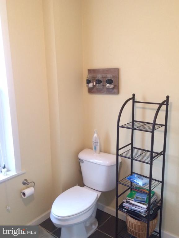 2326 BROWN ST #2ND FLOOR