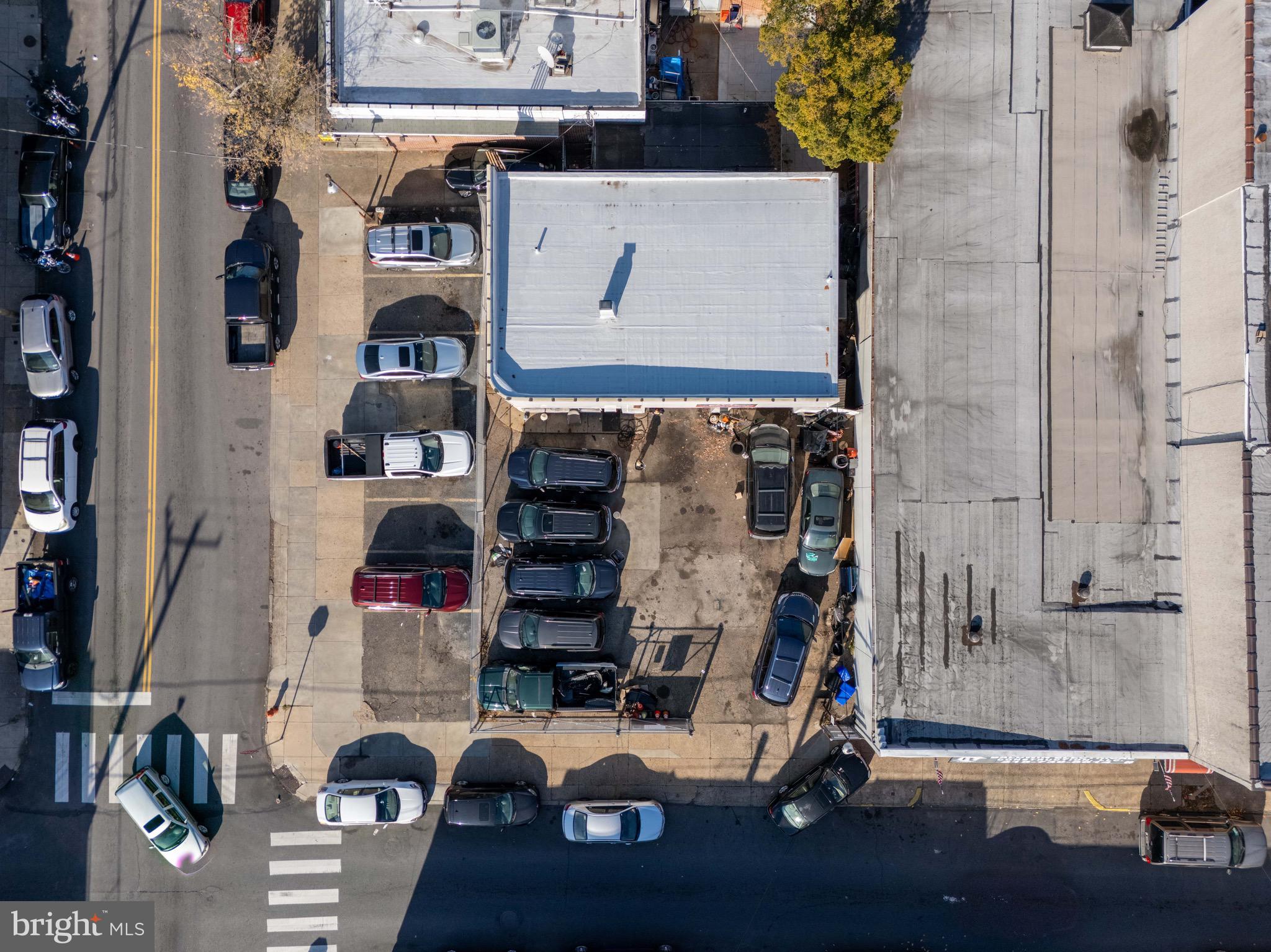 2627-31 E Westmoreland St