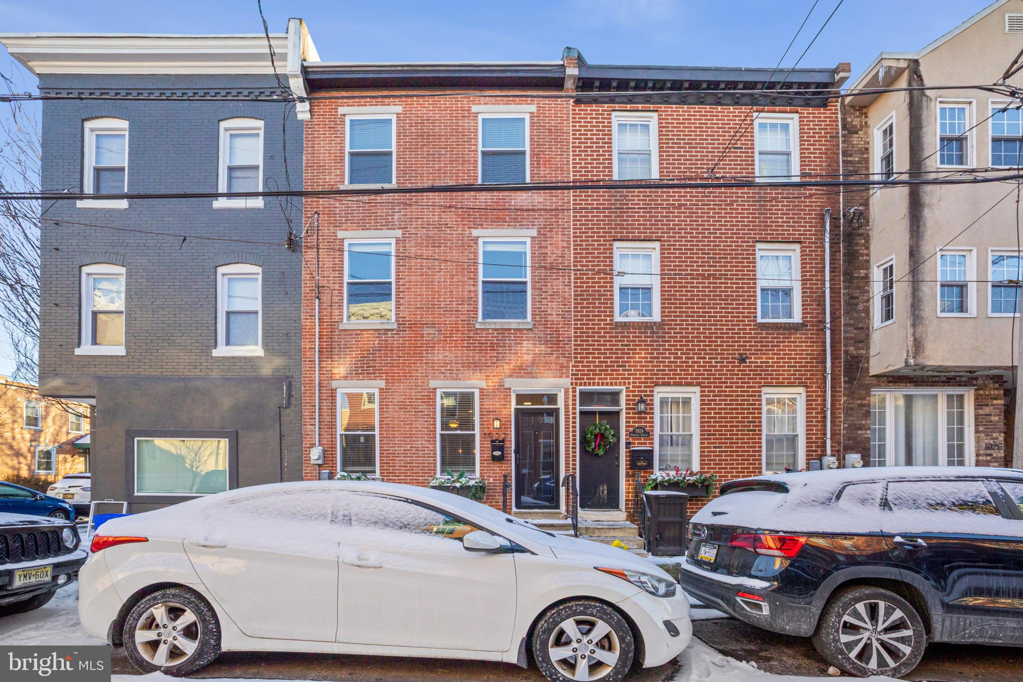 1922 Parrish St