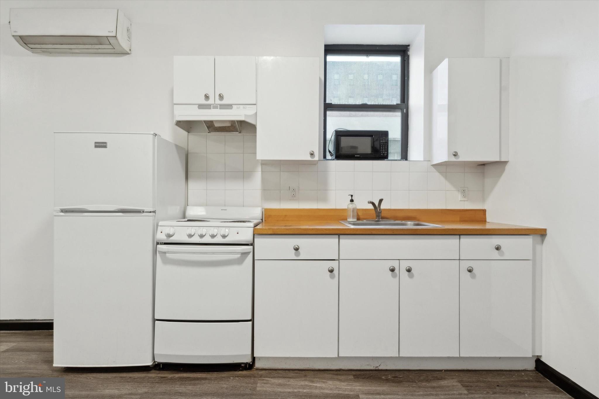 1022 BUTTONWOOD #3M