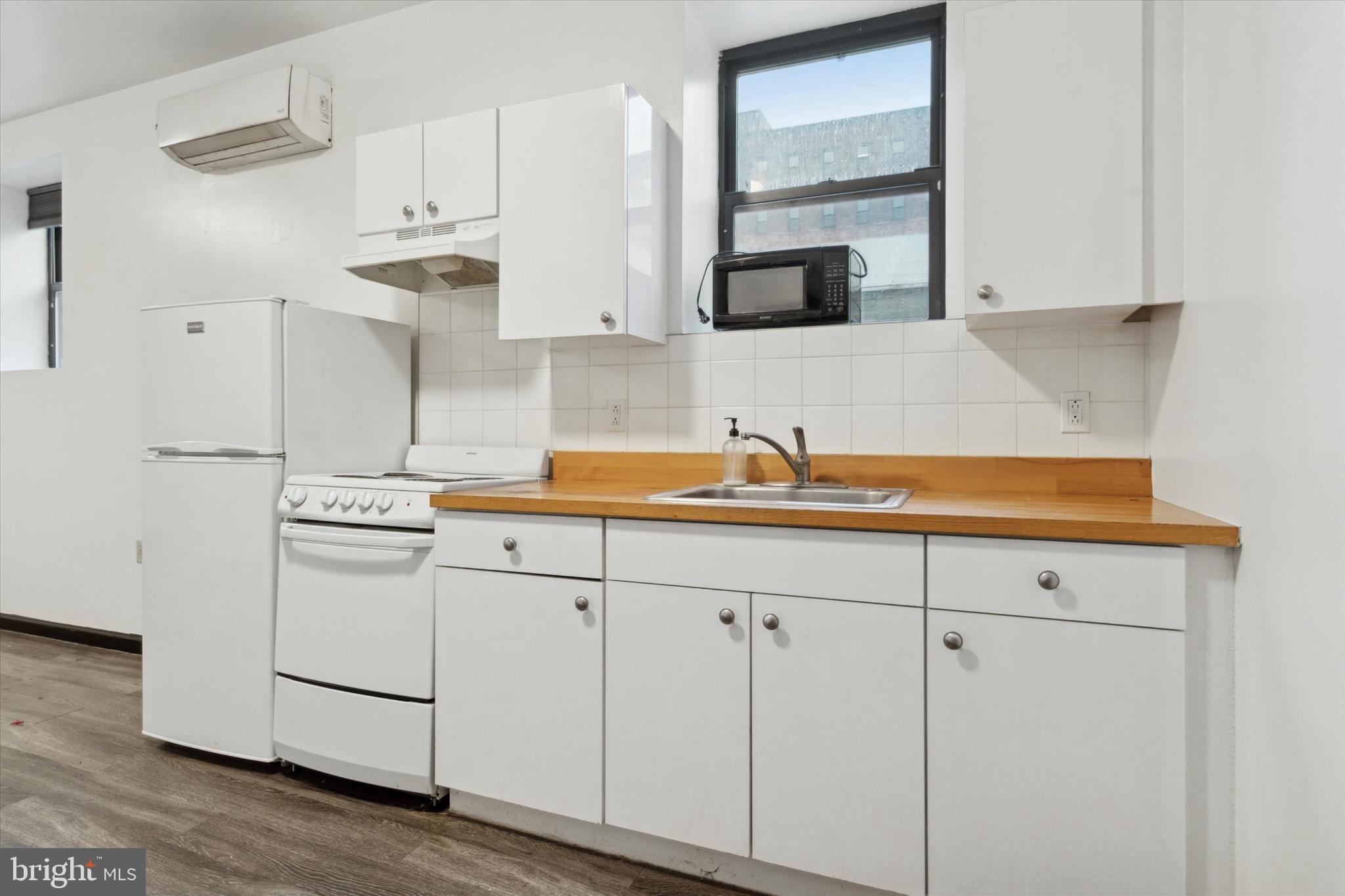 1022 BUTTONWOOD #3M