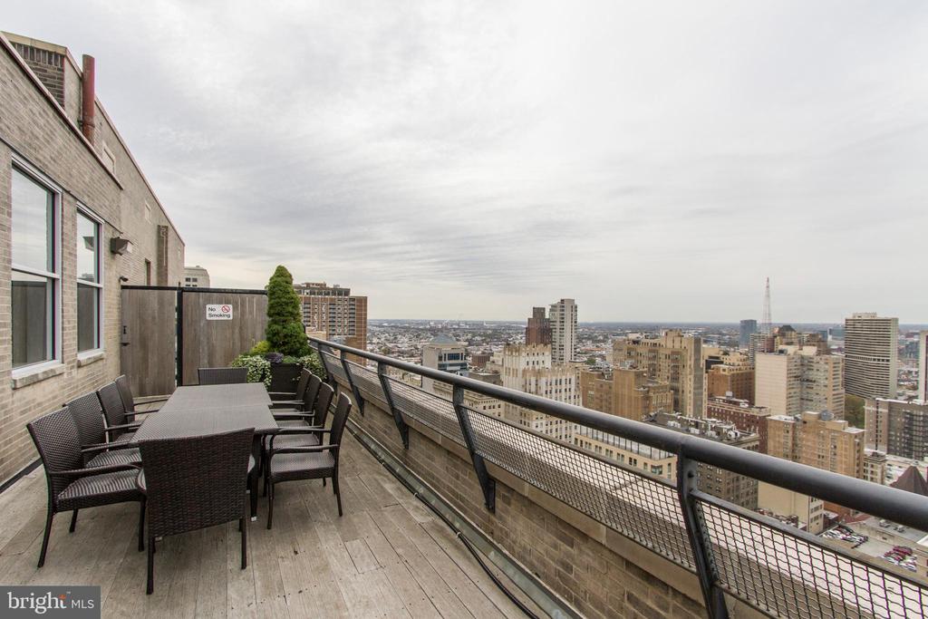 111 S 15th St #2102