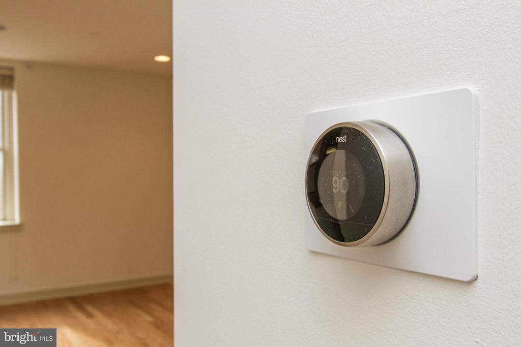 111 S 15th St #2102