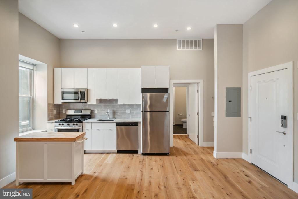 220-24 S 3RD ST #201