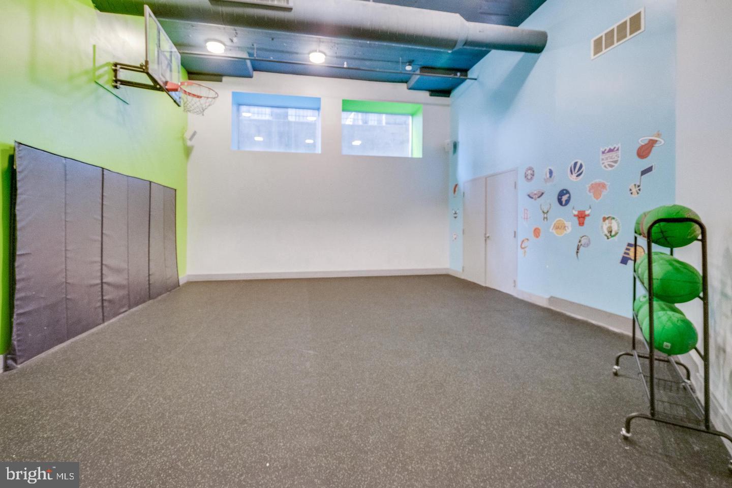 1100 S BROAD ST #402B