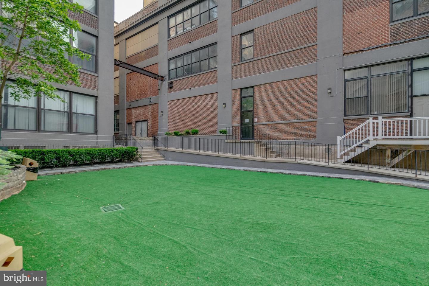 1100 S BROAD ST #402B