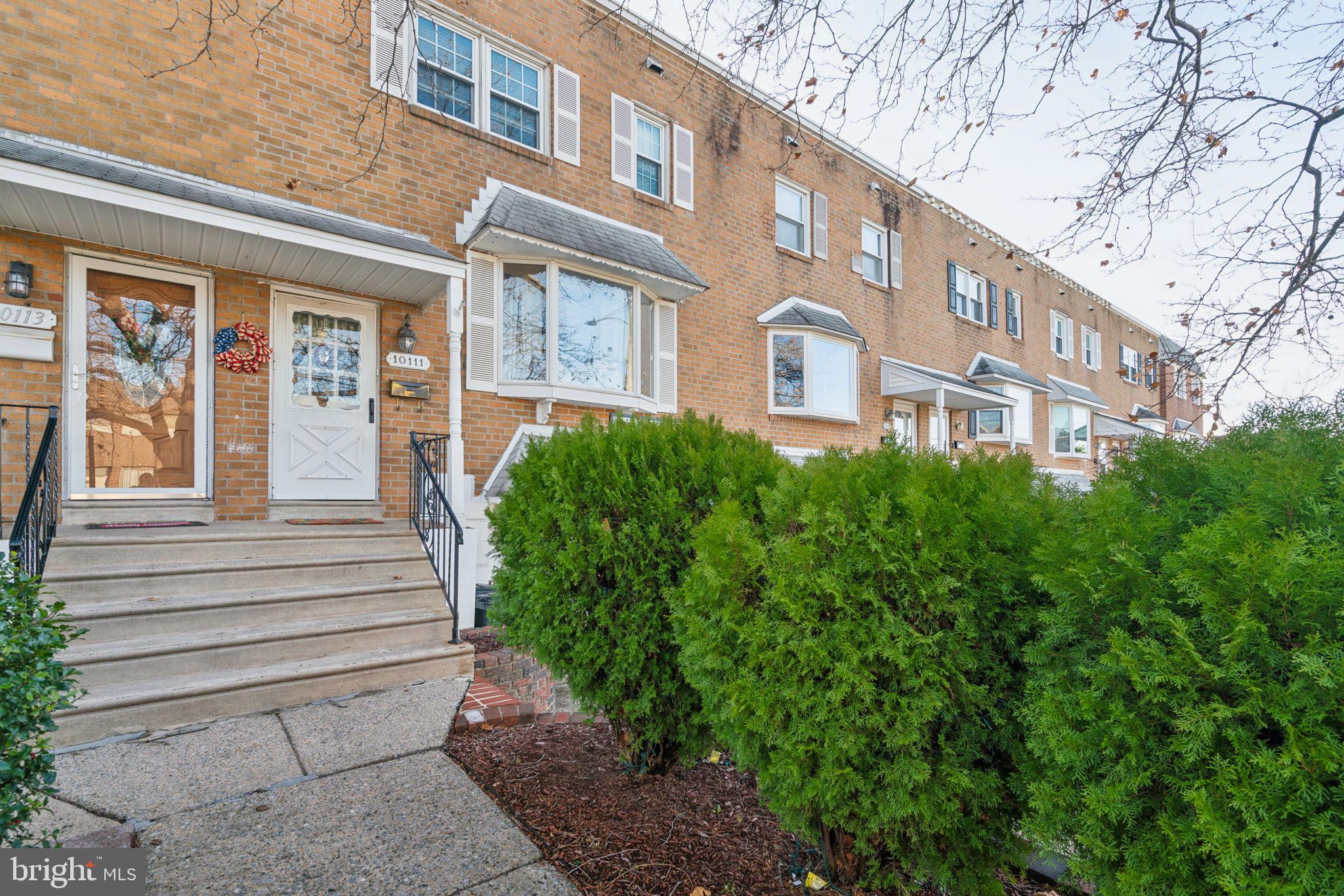 10111 N Canterbury Rd