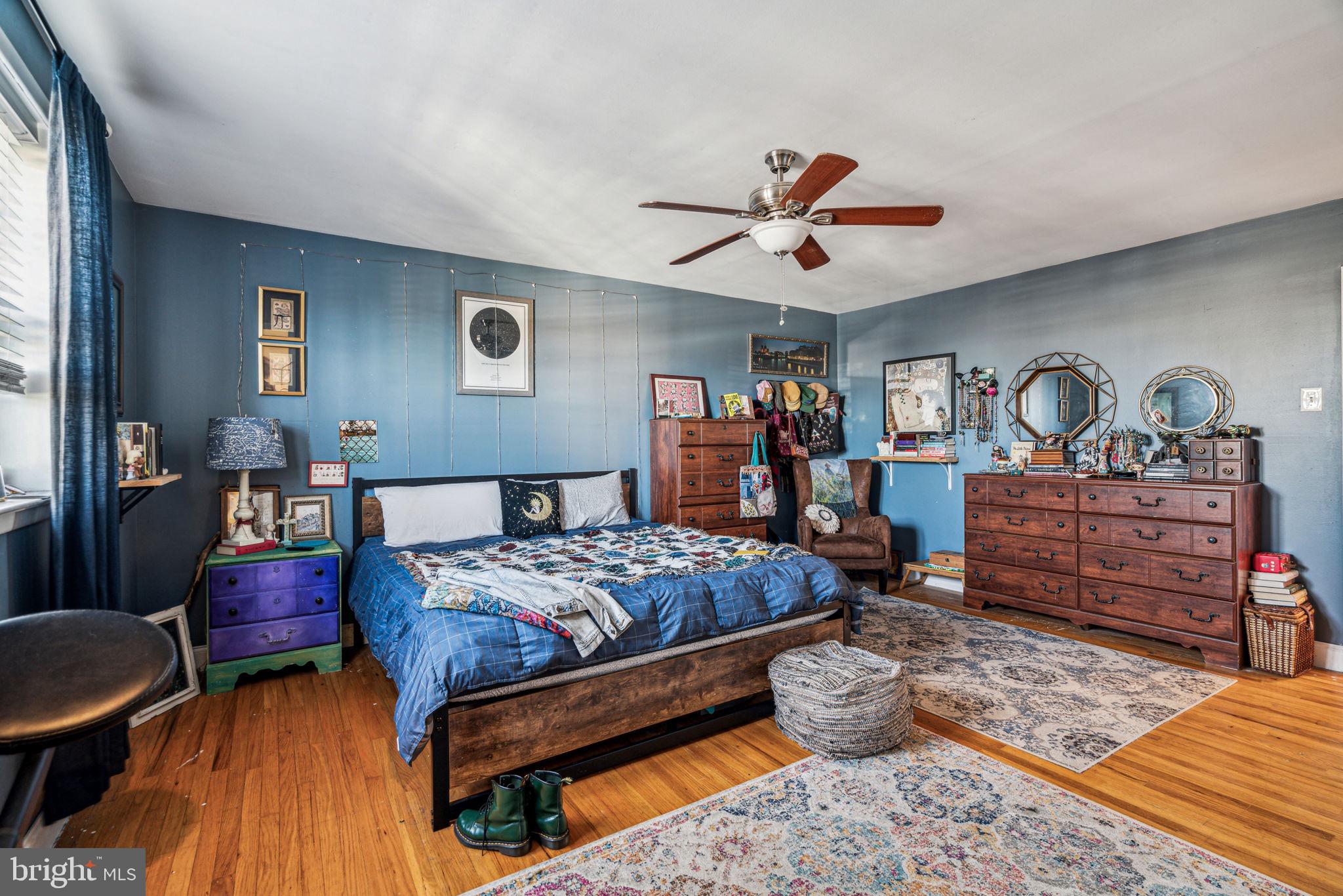 10111 N Canterbury Rd