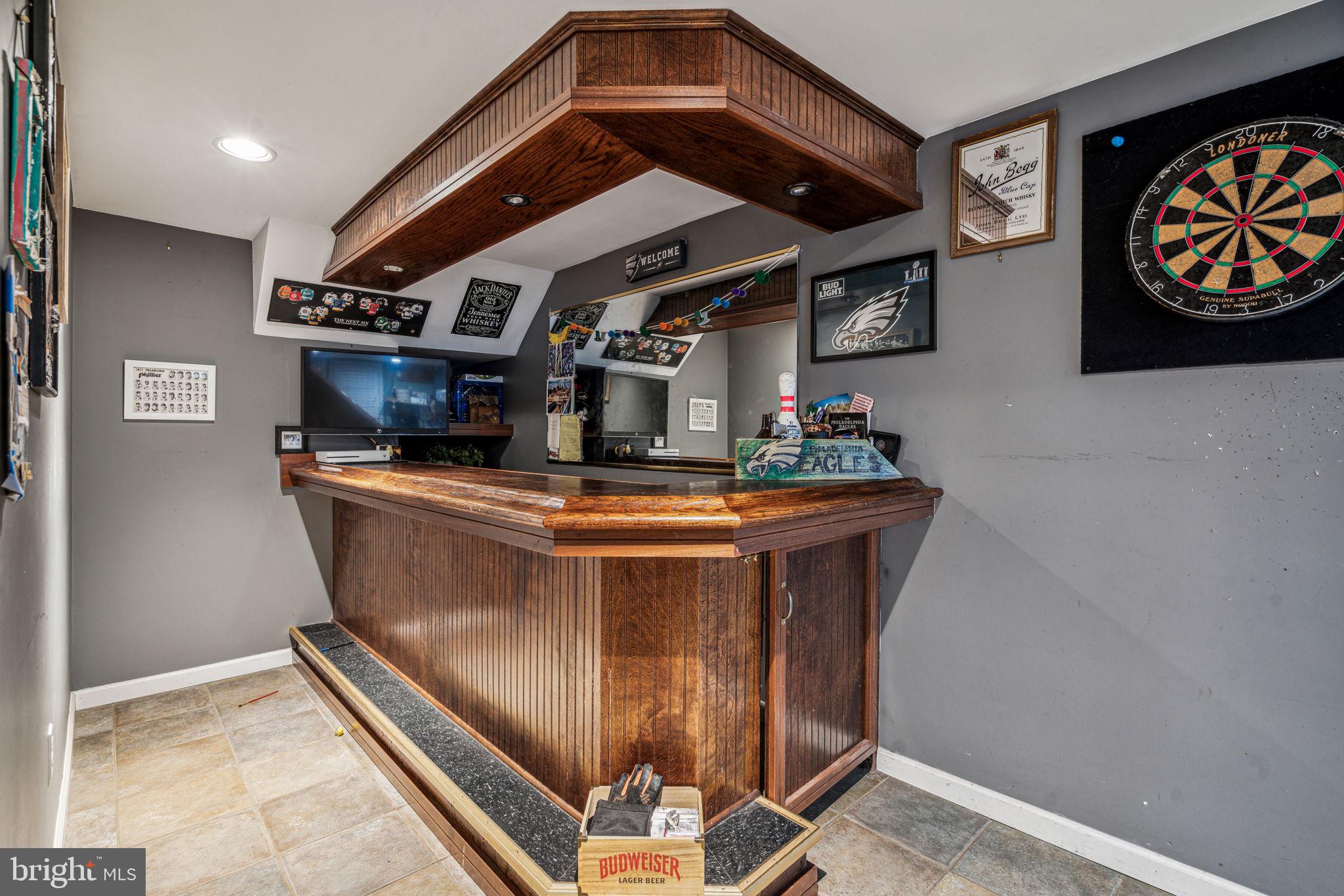 10111 N Canterbury Rd