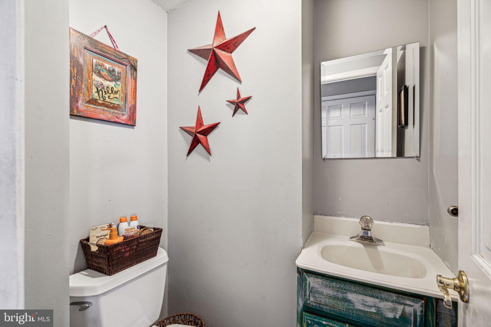 10111 N Canterbury Rd