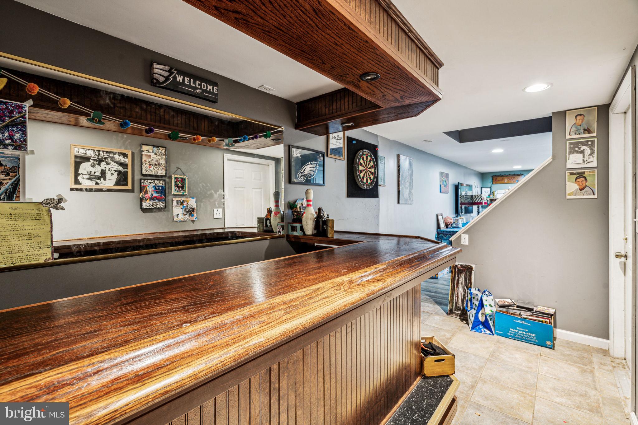 10111 N Canterbury Rd