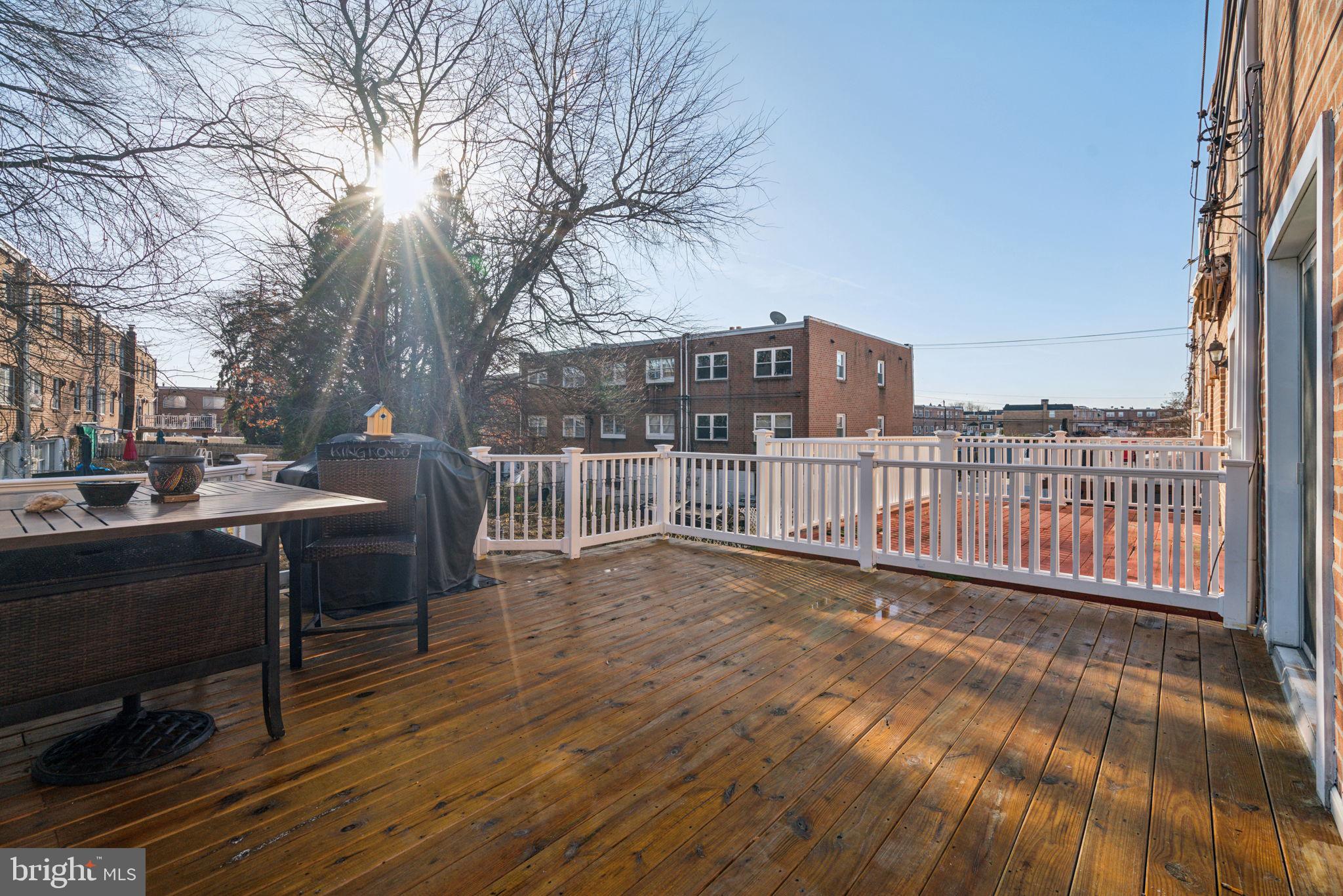 10111 N Canterbury Rd