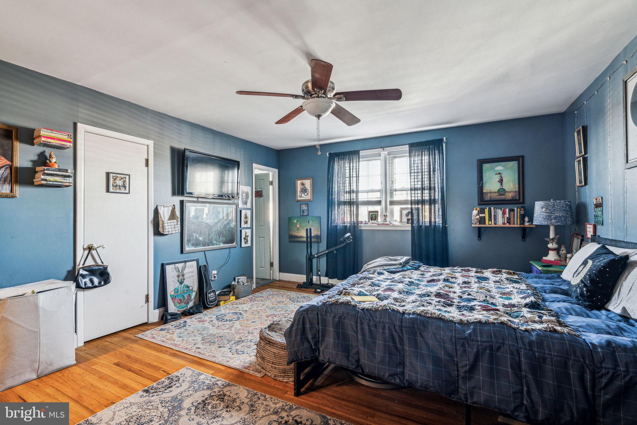 10111 N Canterbury Rd