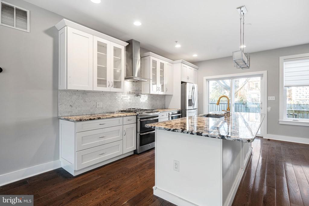 269 RIPKA ST
