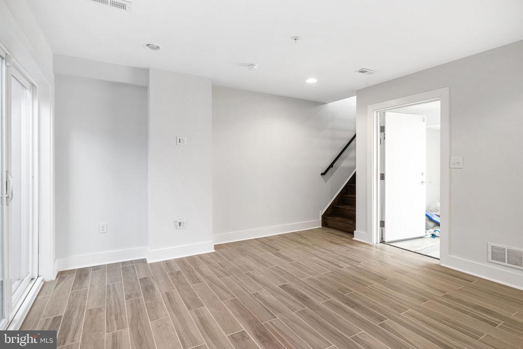 269 RIPKA ST