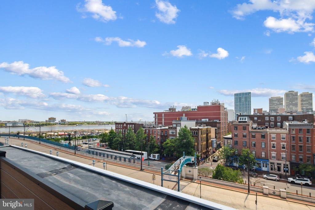 102-22 CHURCH ST #406