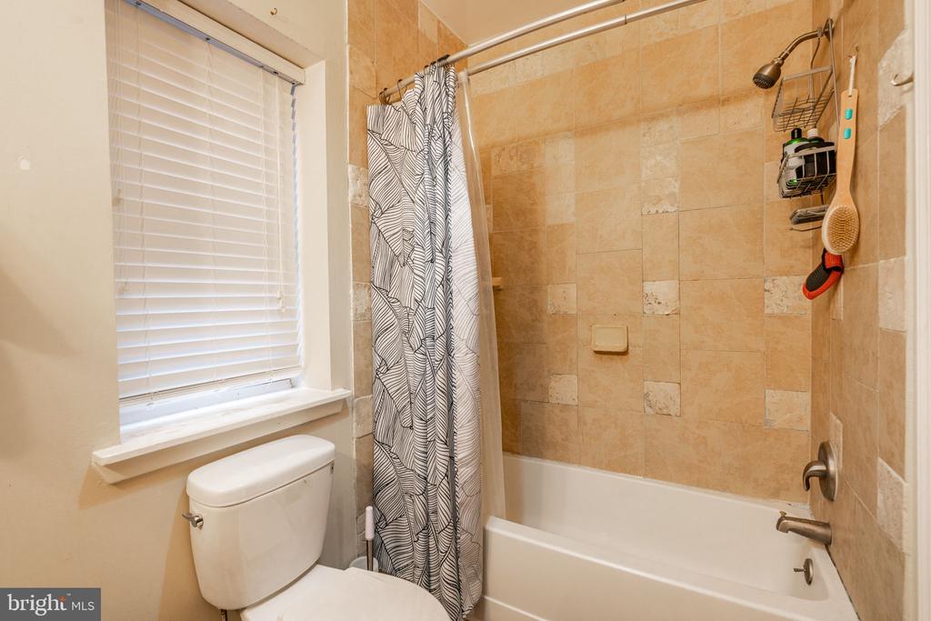 322-26 POPLAR ST #1