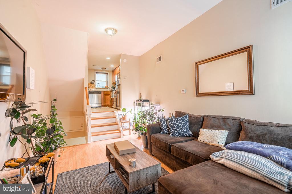 322-26 POPLAR ST #1