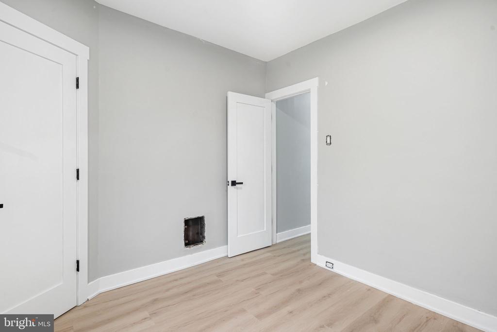 4085 MANAYUNK AVE