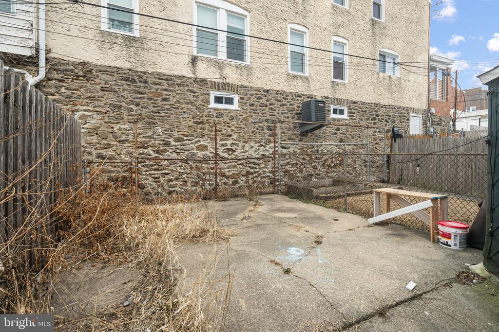 4085 MANAYUNK AVE