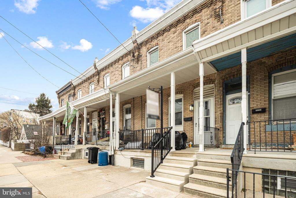 4085 MANAYUNK AVE