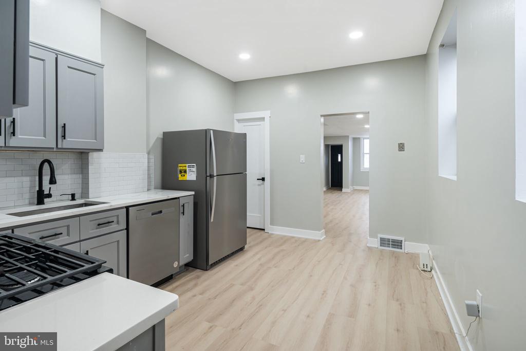 4085 MANAYUNK AVE