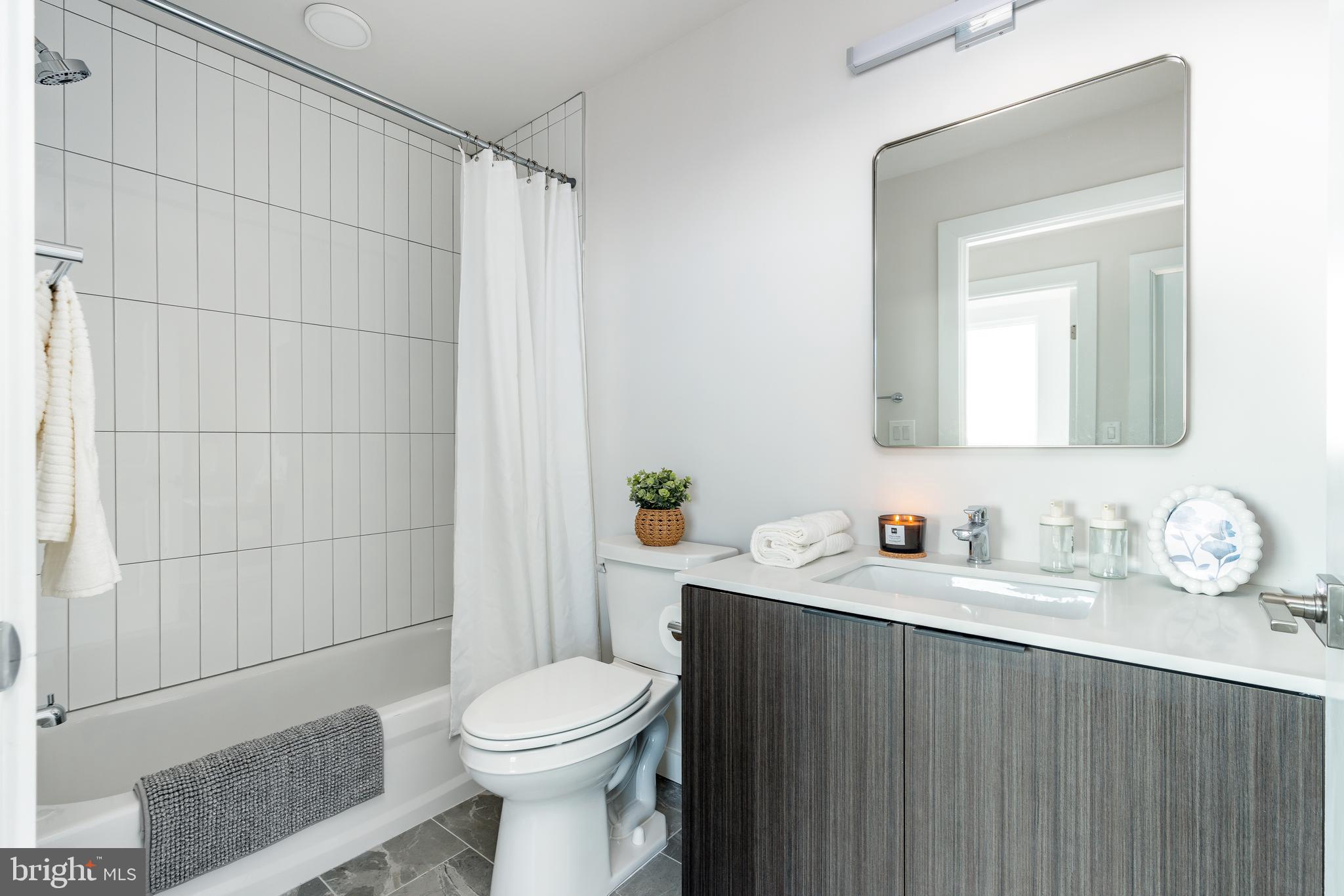 1130 N DELAWARE AVE #302