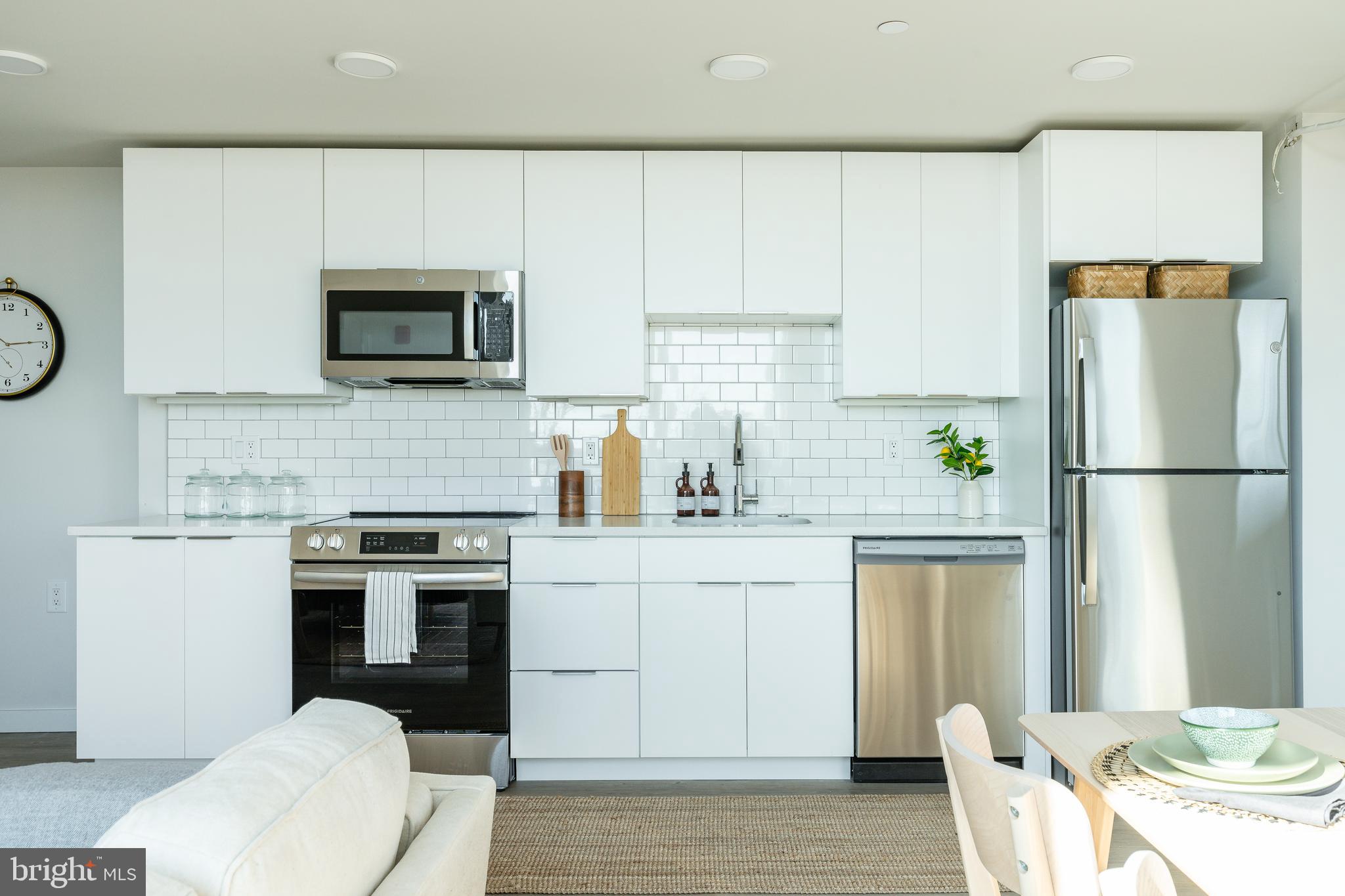 1130 N DELAWARE AVE #302