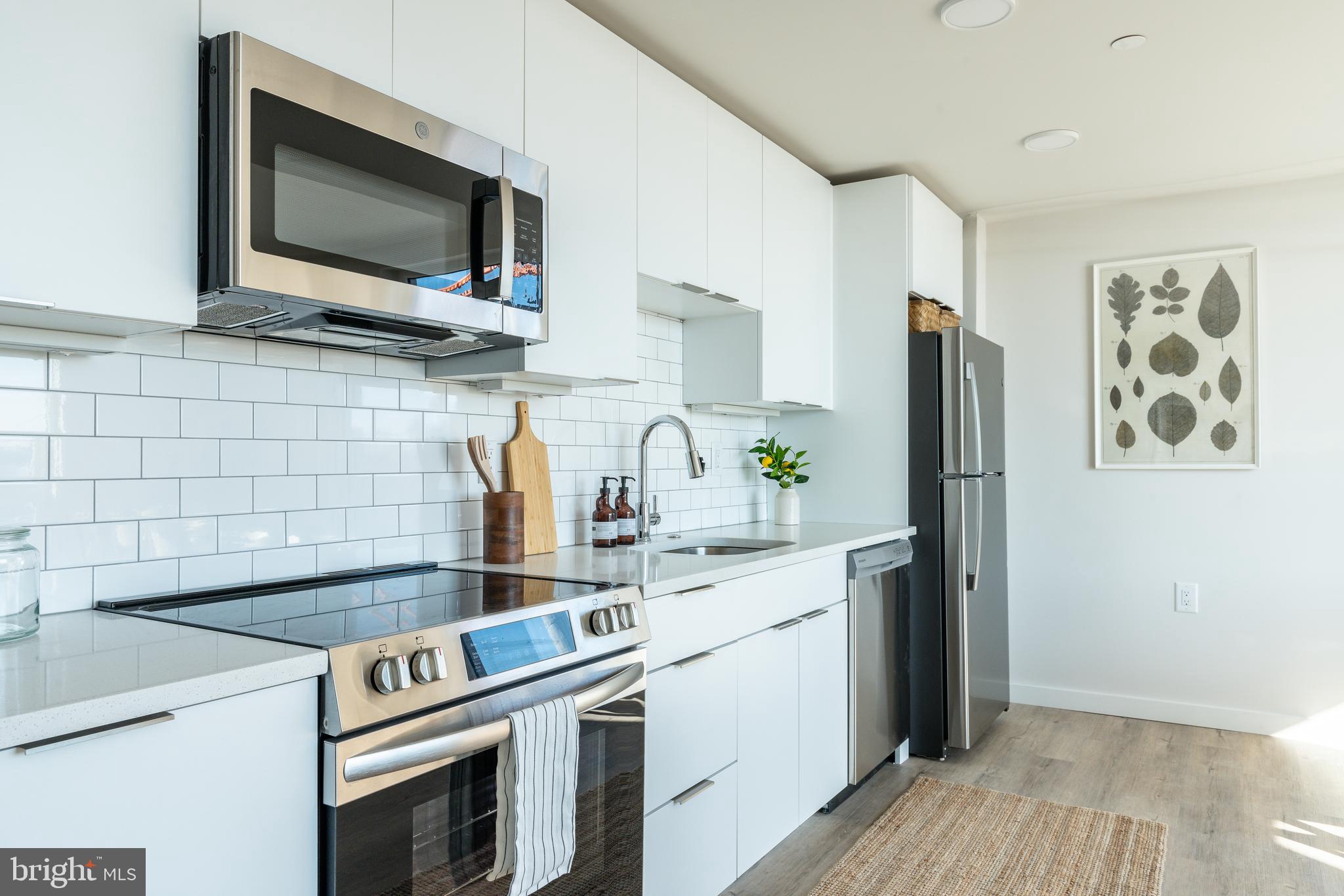 1130 N DELAWARE AVE #302