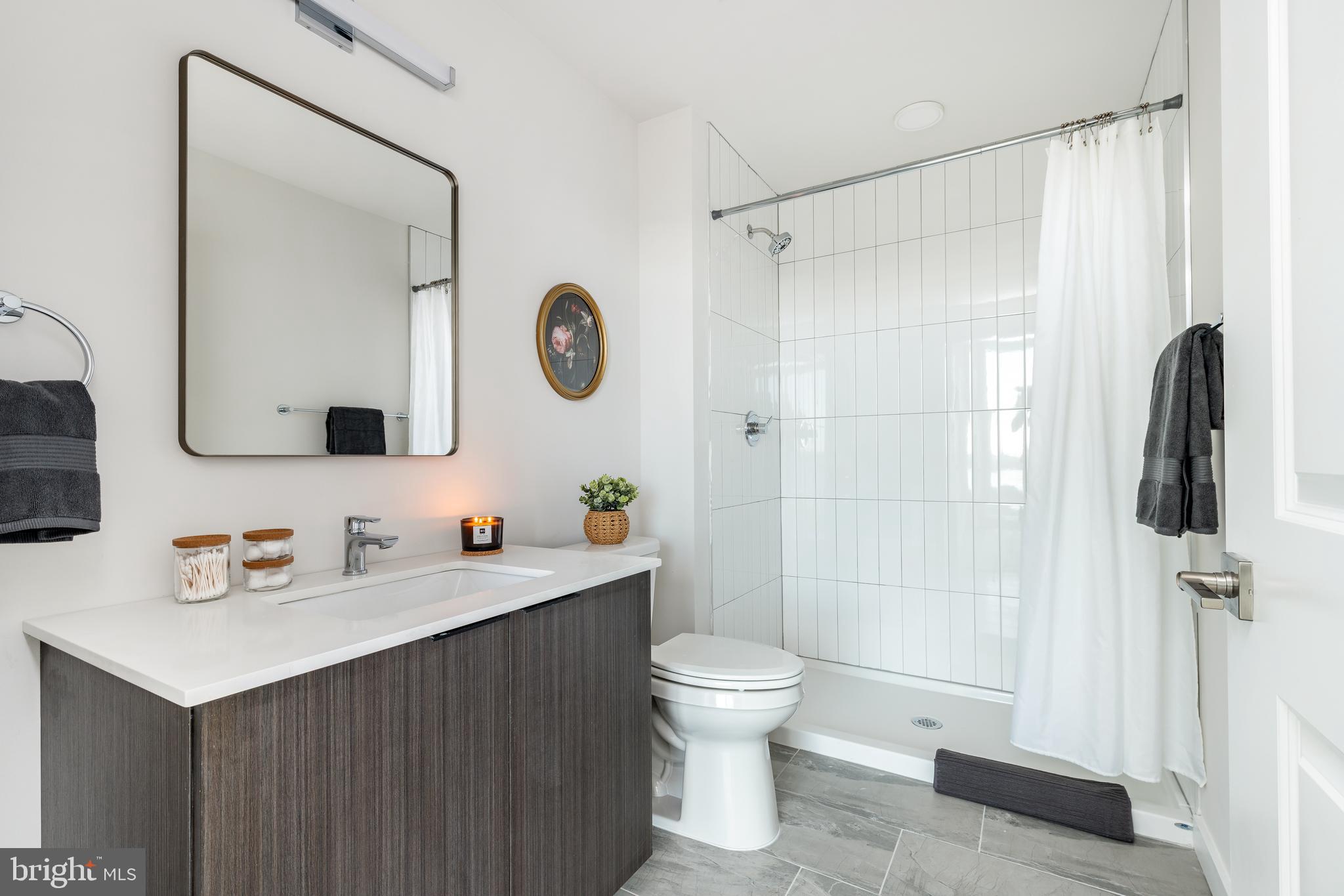 1130 N DELAWARE AVE #302