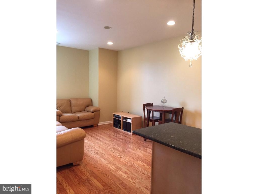 1601 SPRING GARDEN ST #409
