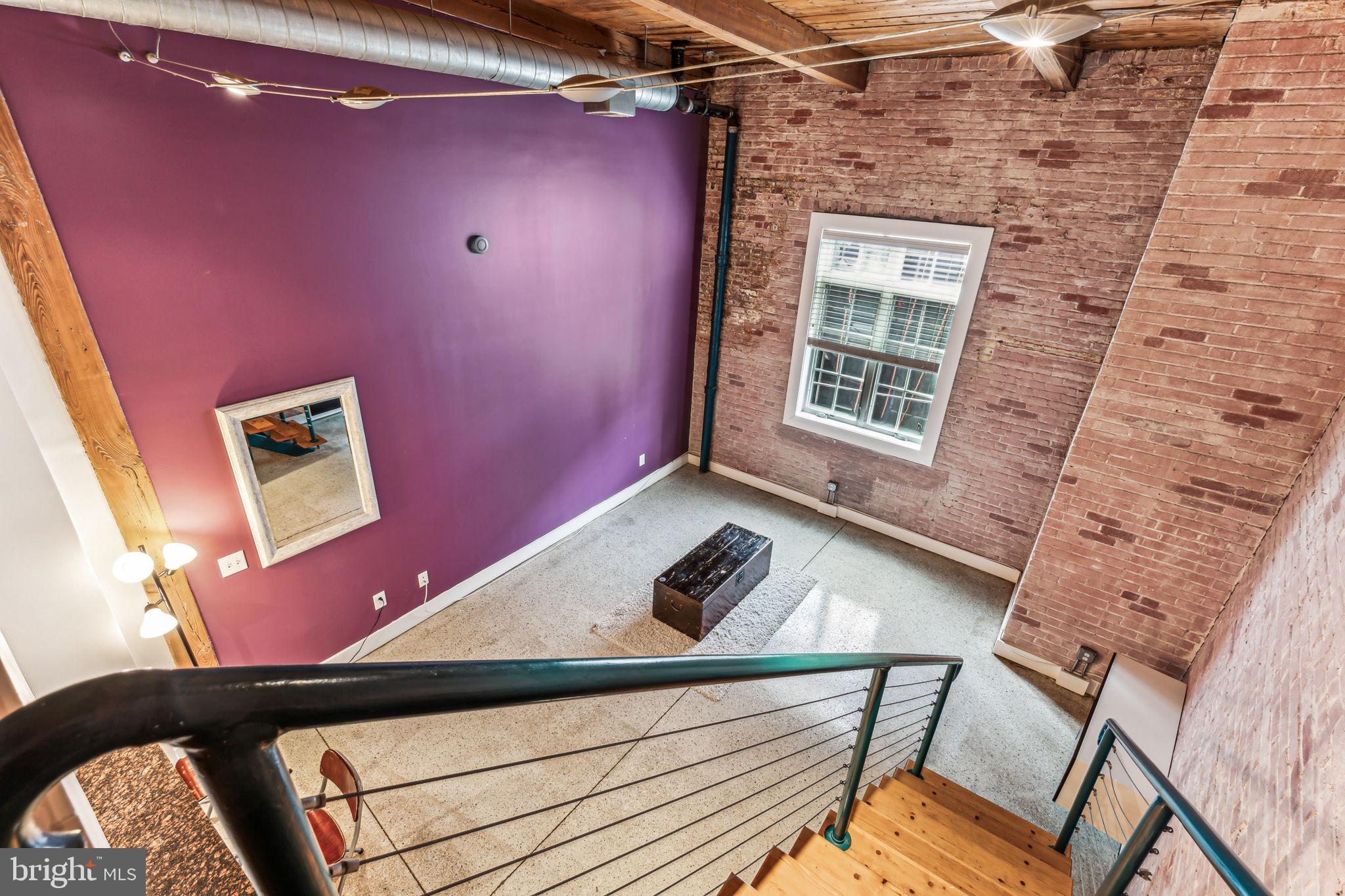314-18 BROWN ST #204