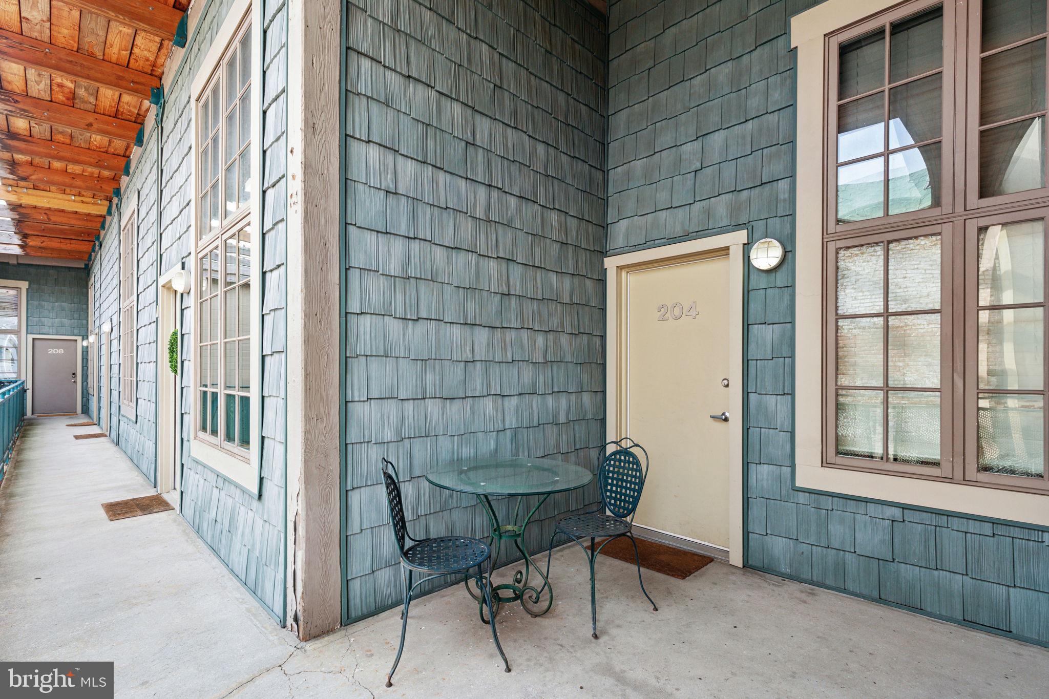 314-18 BROWN ST #204