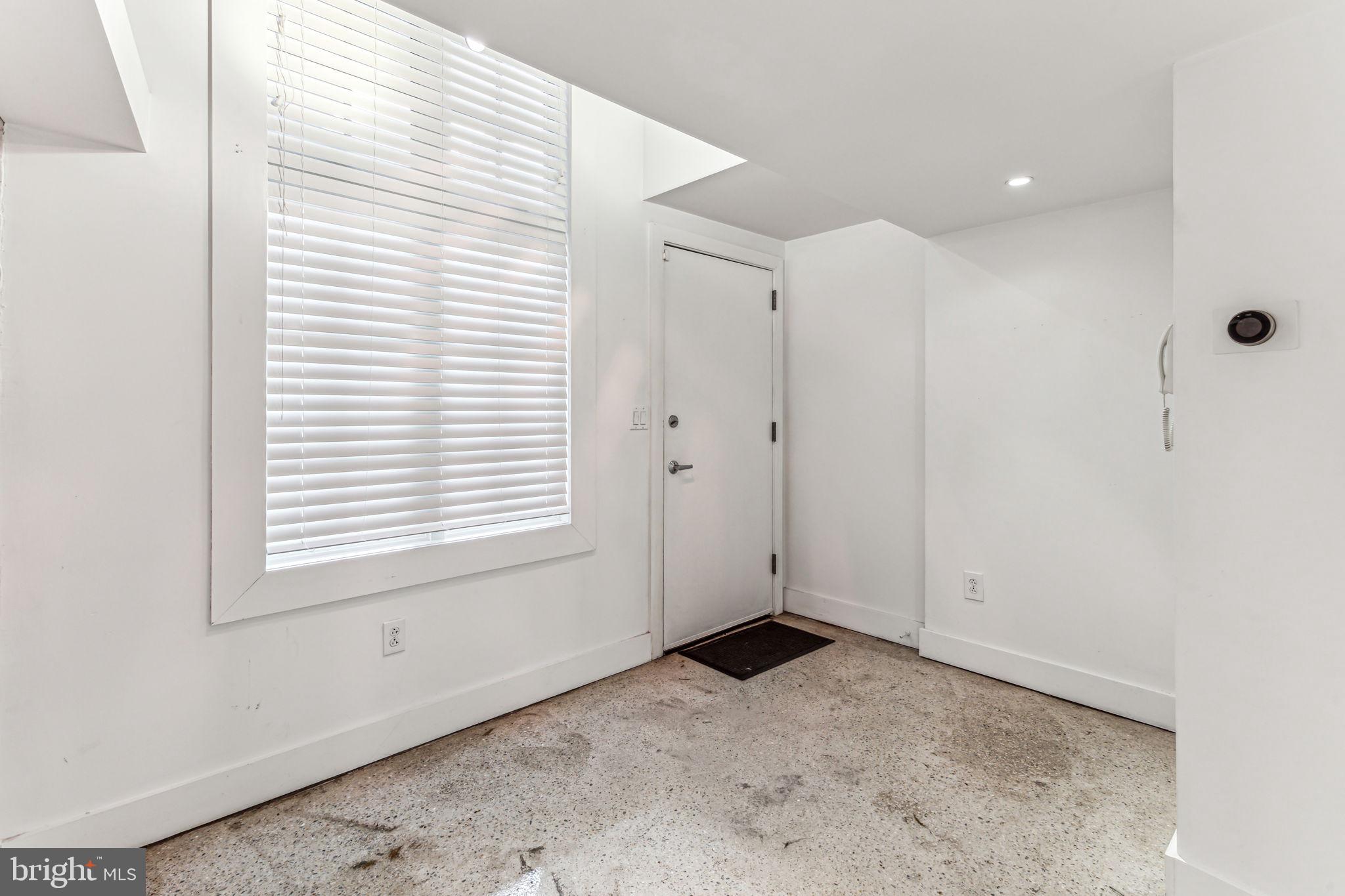 314-18 BROWN ST #204