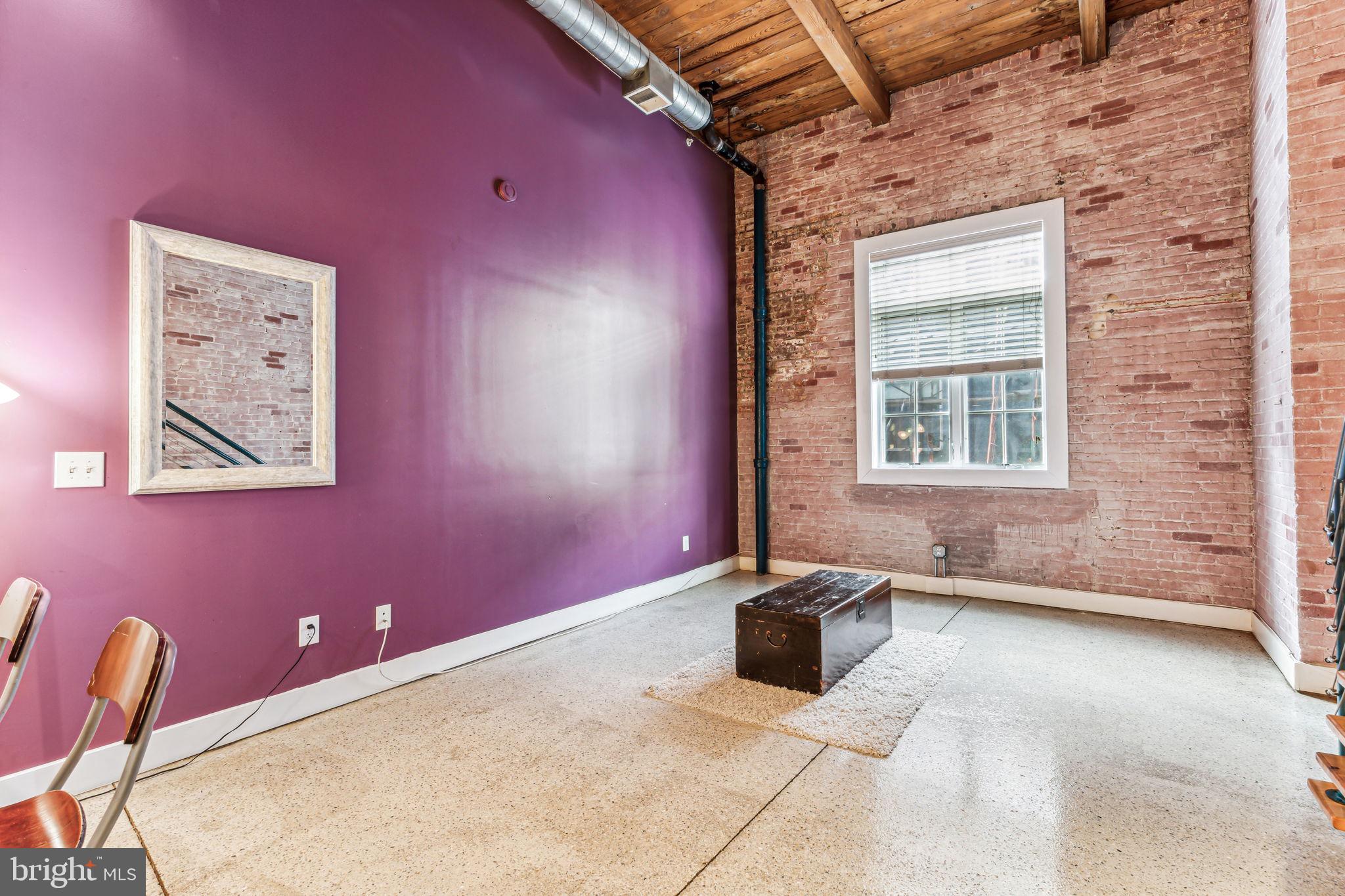 314-18 BROWN ST #204