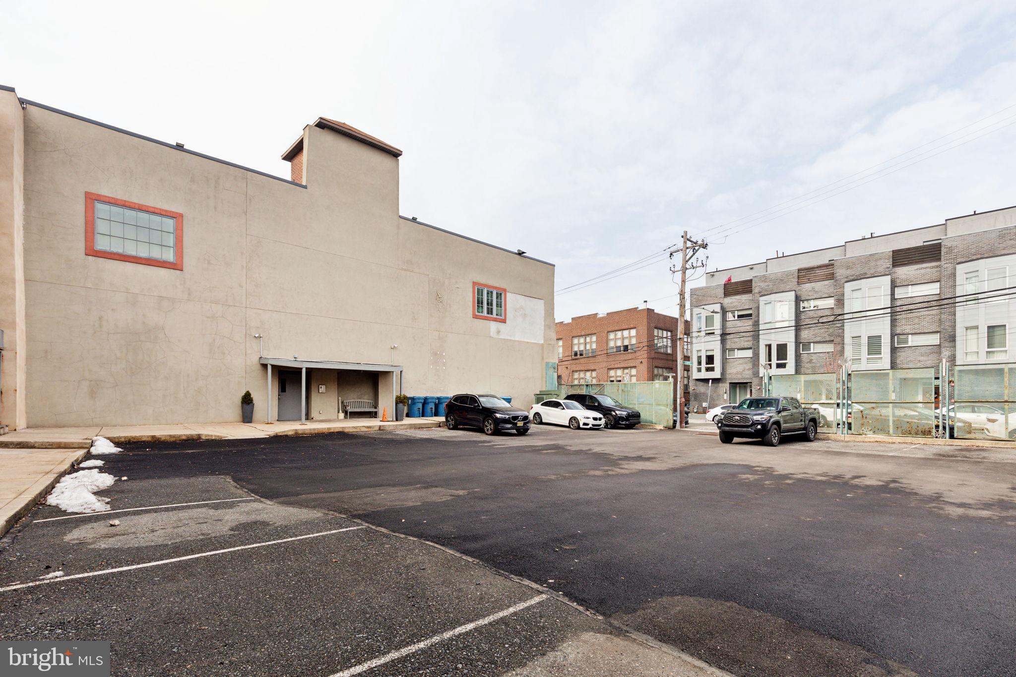 314-18 BROWN ST #204