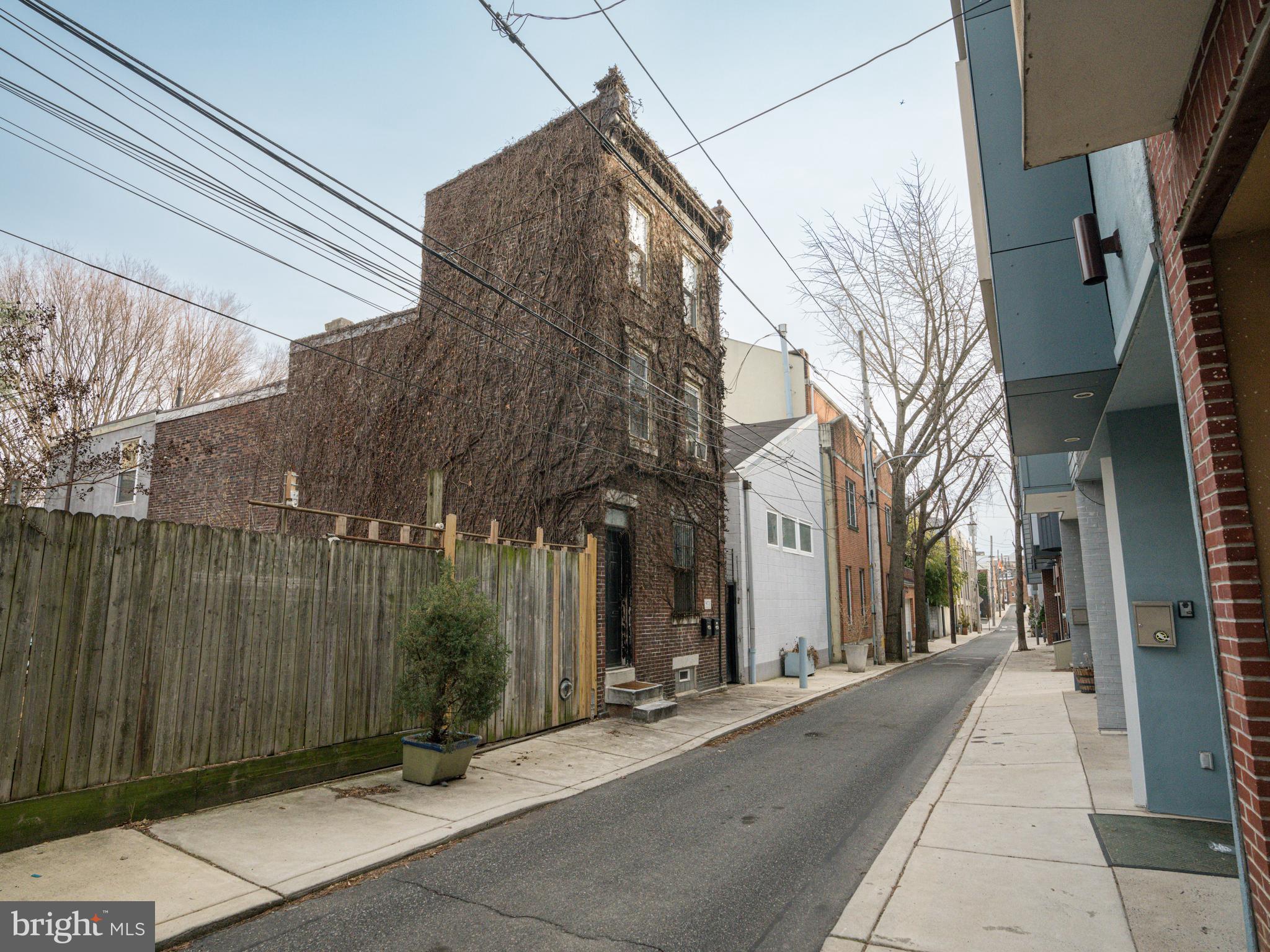 973 N LEITHGOW