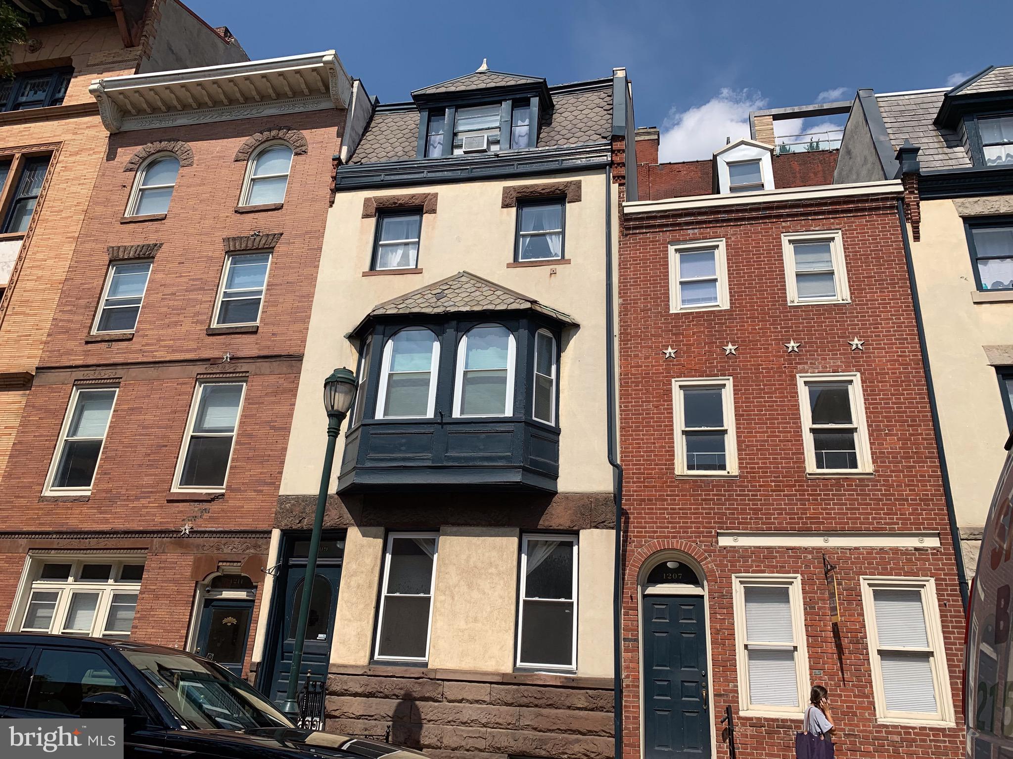 1205 LOCUST ST #UNIT 1F