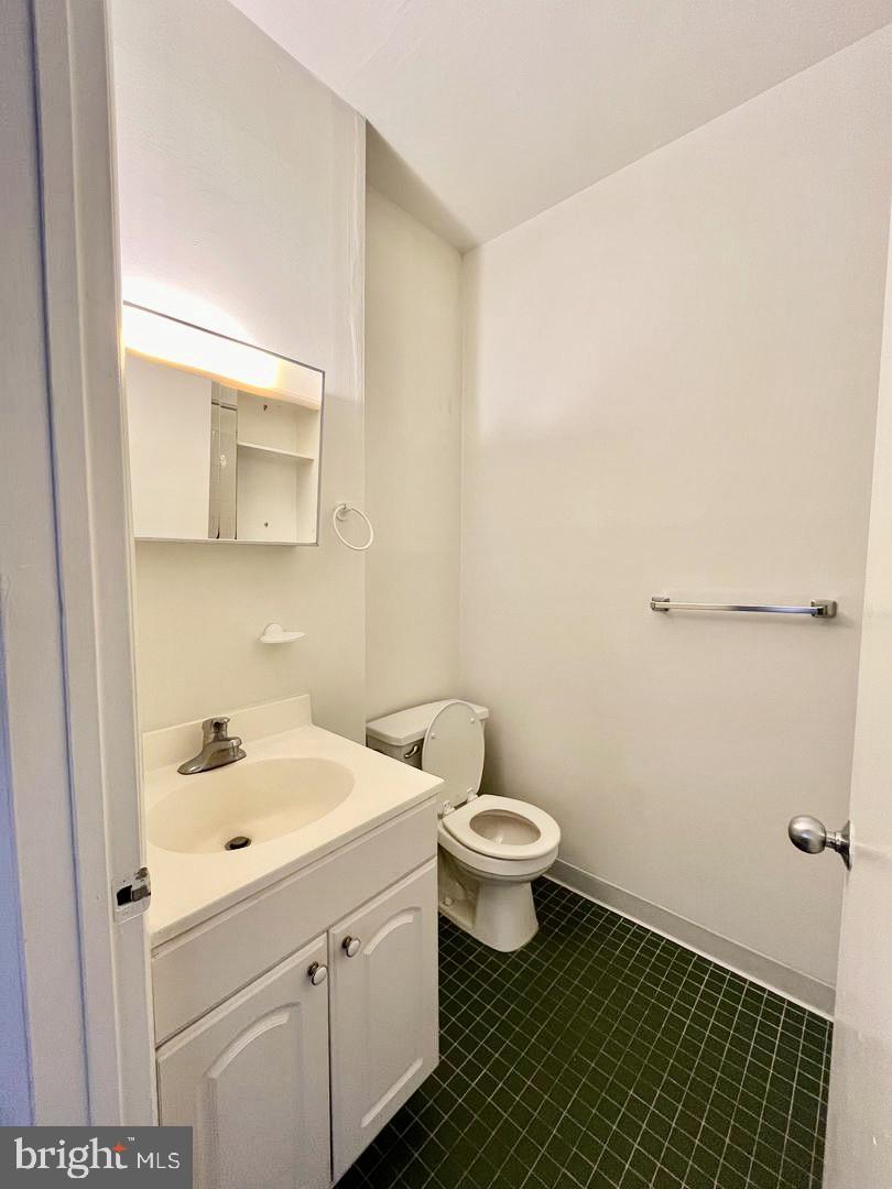 1205 LOCUST ST #UNIT 1F