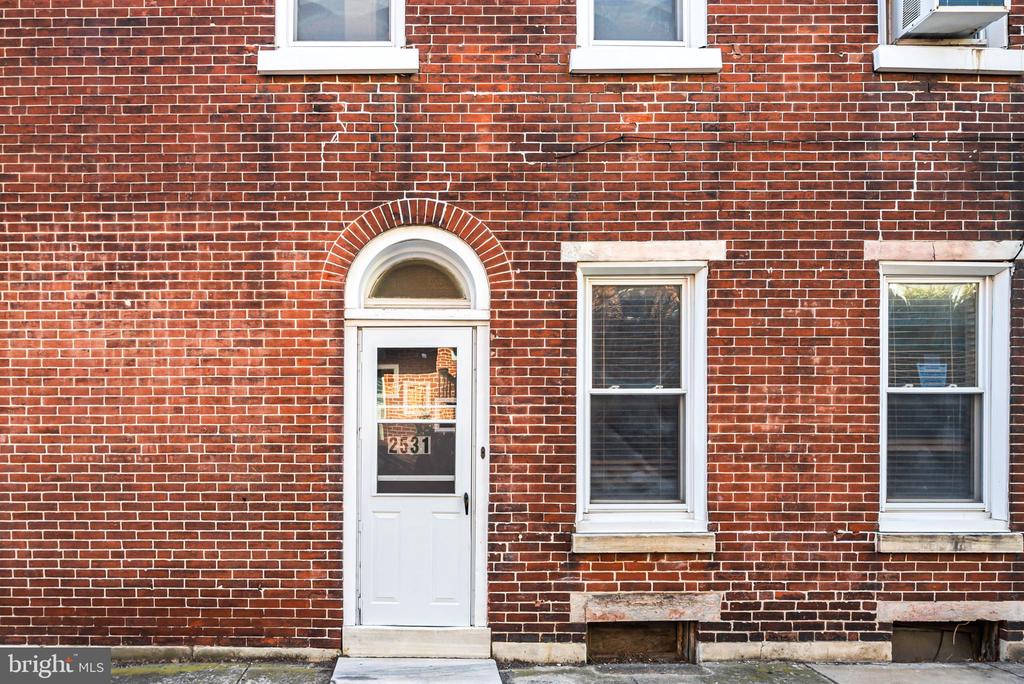 2531 Parrish St