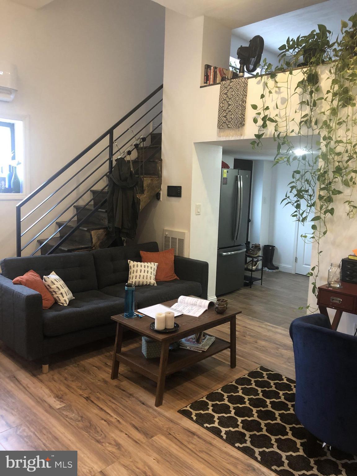 838-REAR CORINTHIAN AVE