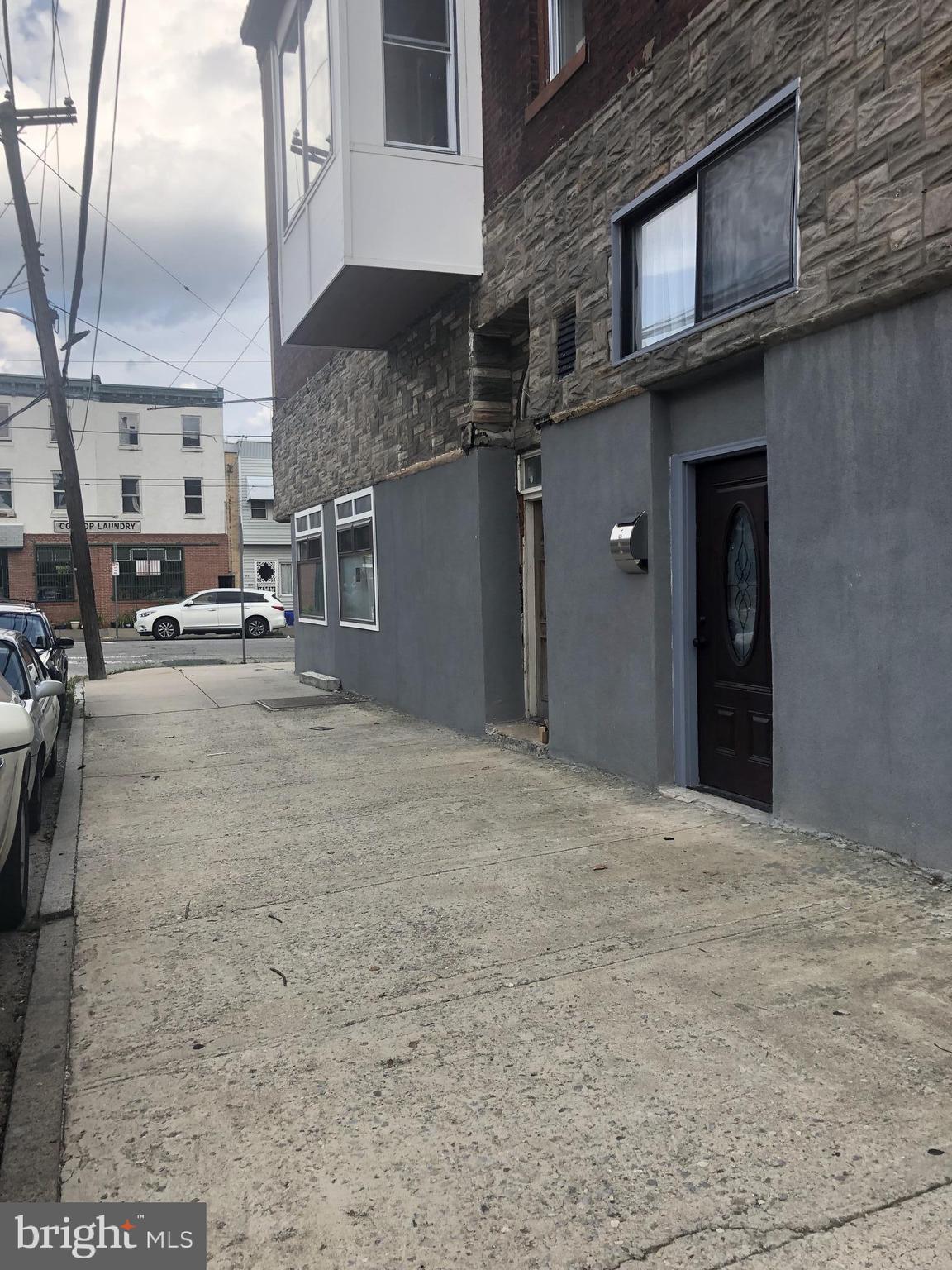 838-REAR CORINTHIAN AVE