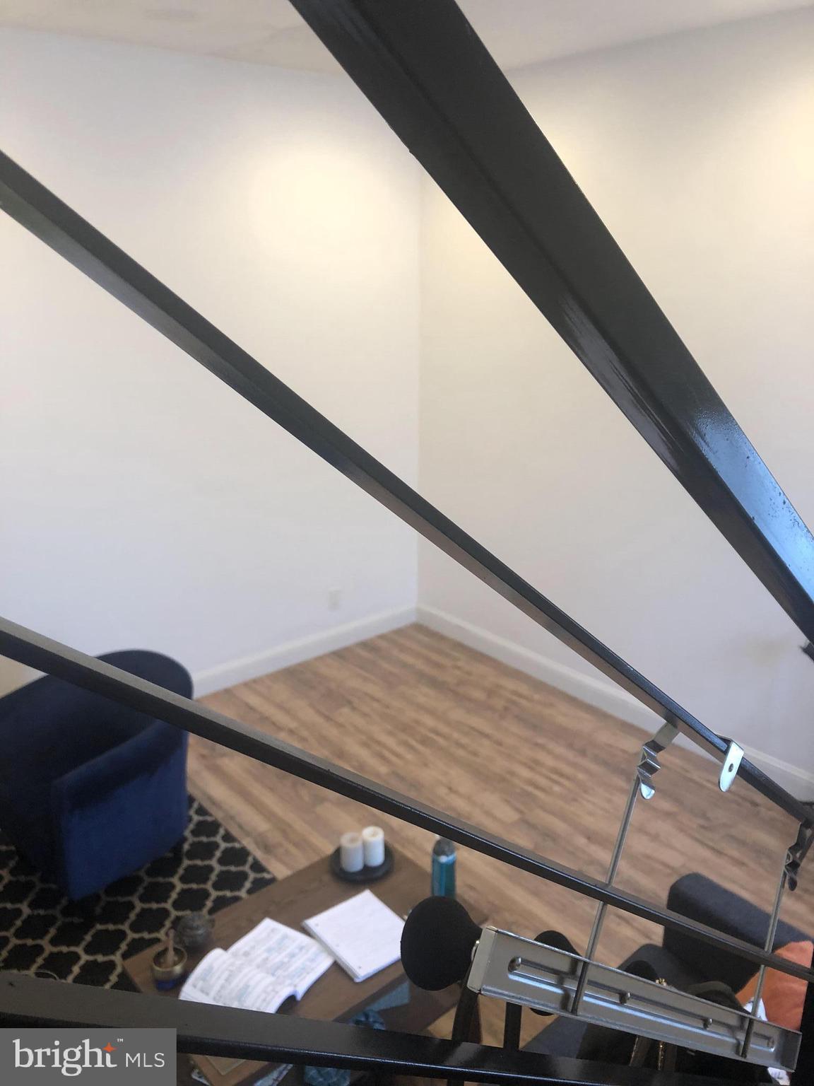 838-REAR CORINTHIAN AVE