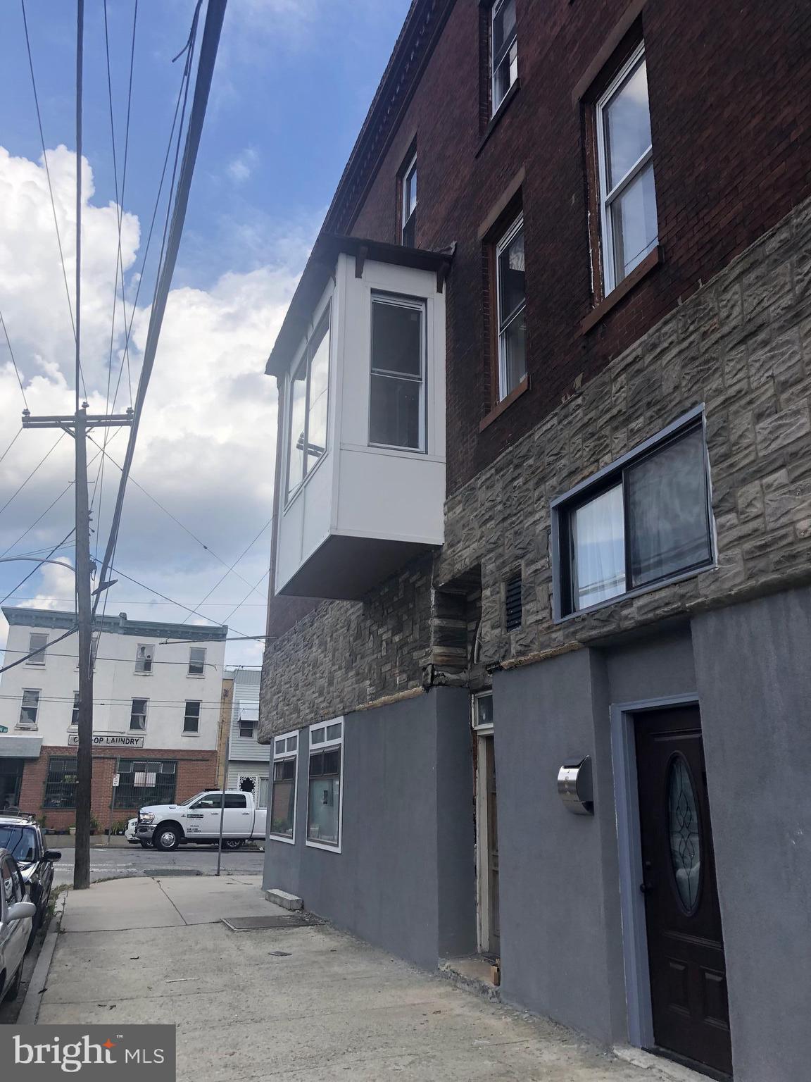 838-REAR CORINTHIAN AVE