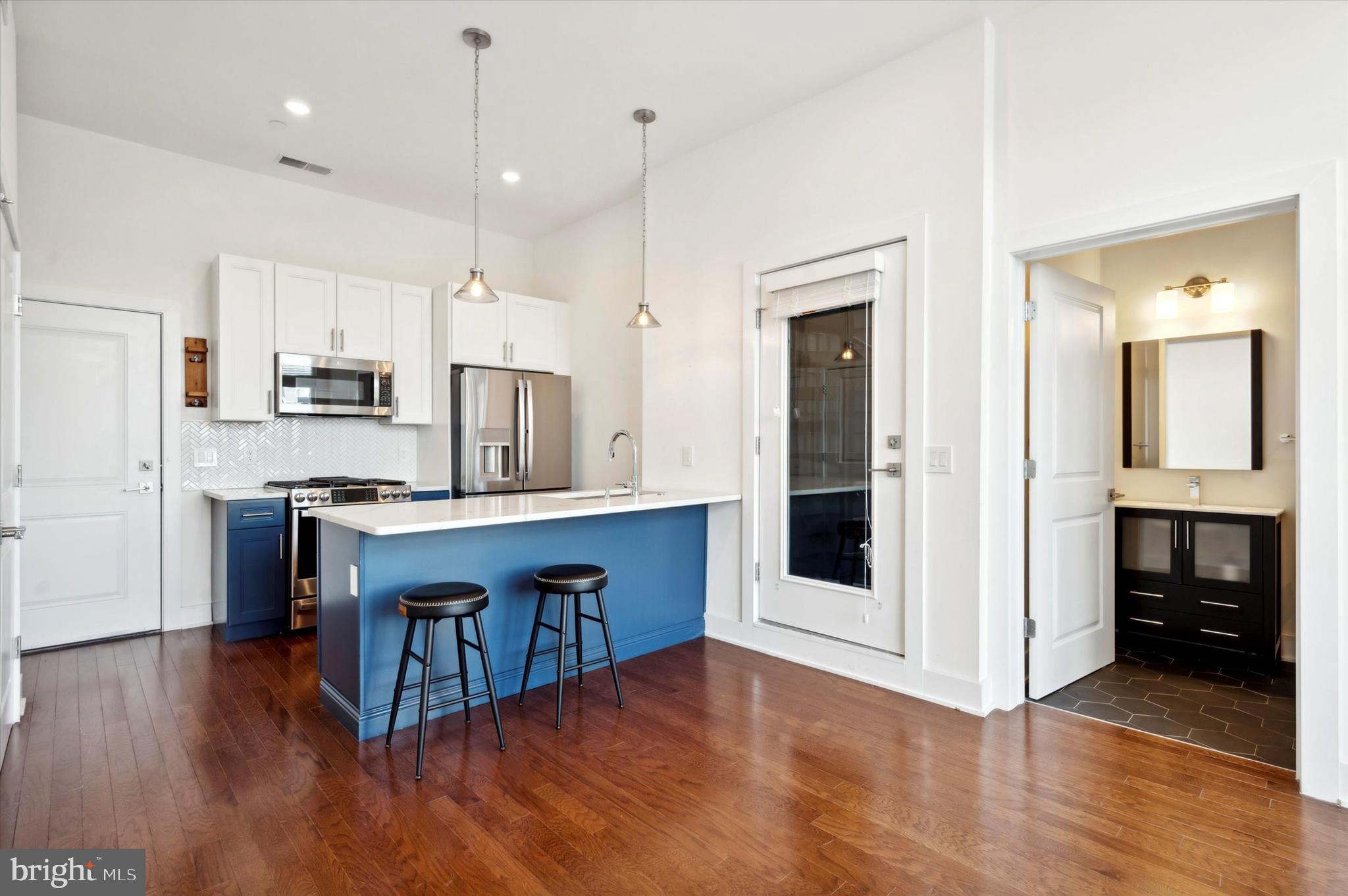 1129 Germantown Ave #5d