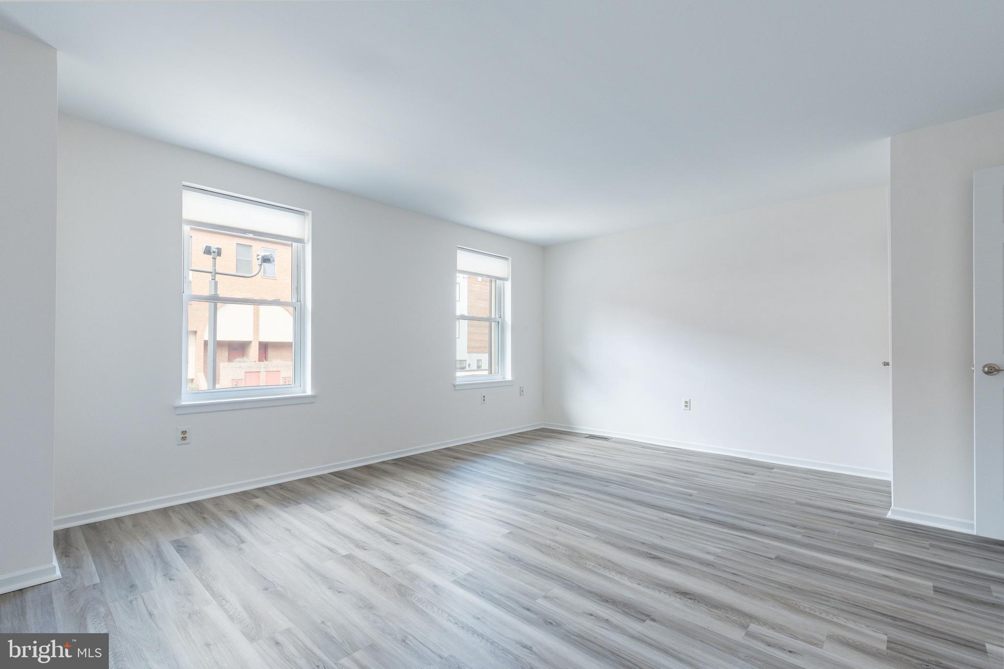 214-30 N 22nd St ##Dr3l