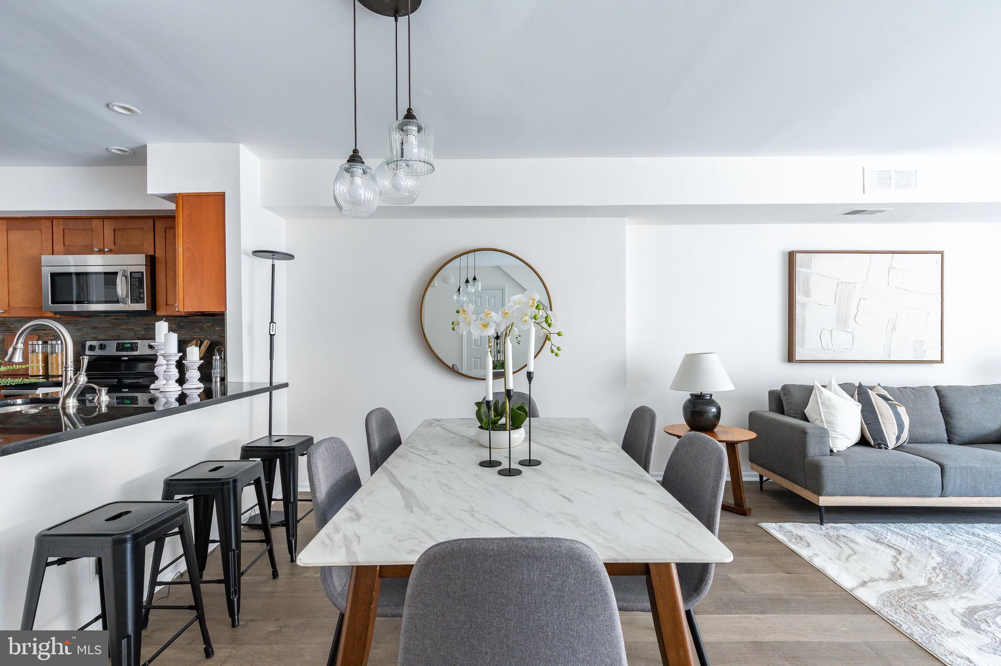 214-30 N 22nd St ##Dr3l