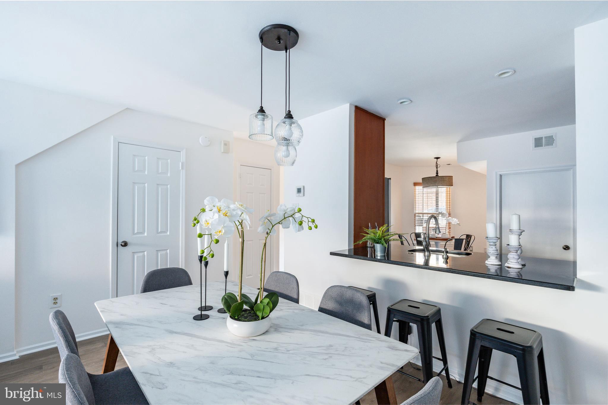 214-30 N 22nd St ##Dr3l