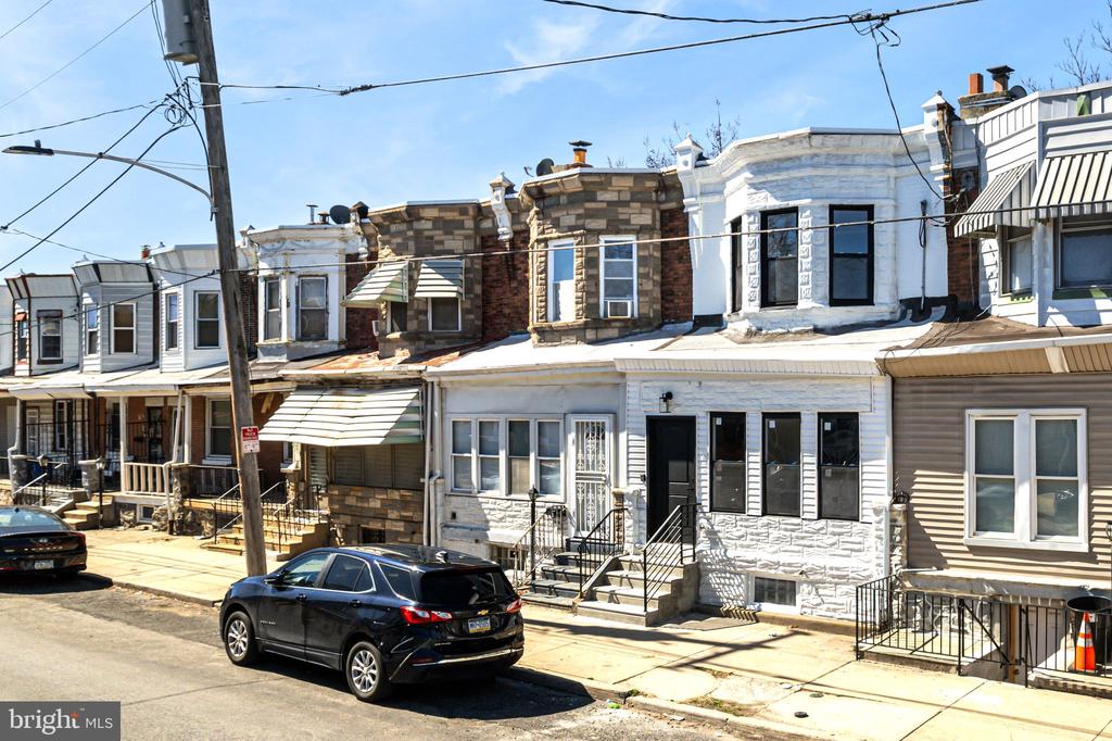 24 N 54TH ST
