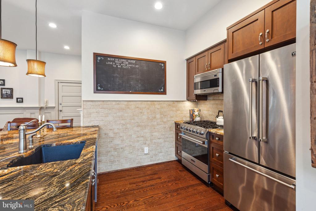 727-29 S 7th St #1f